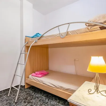 3 Bedroom Gorgeous In Holiday home *