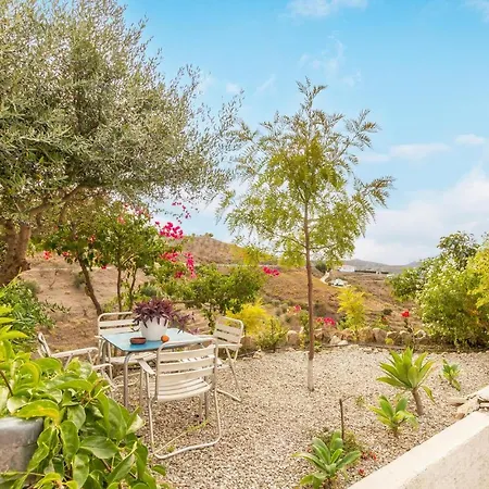 3 Bedroom Gorgeous In Holiday home